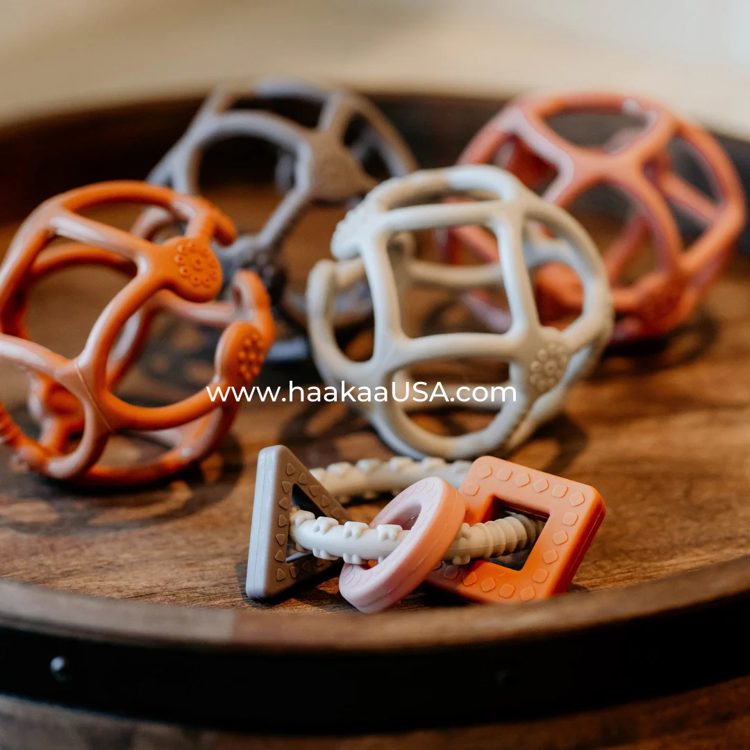 Haakaa Silicone Teething Ring 1 PK - Image 8