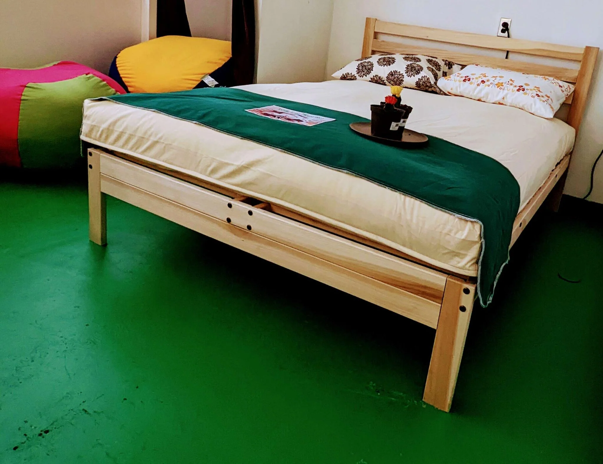 White Lotus Waterproof Organic Cotton Mattress Protector - Image 6